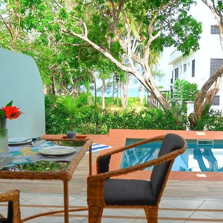 The Pool House & The Colobus House, Bella Seaview, Diani Beach, Kenya Екстериор снимка