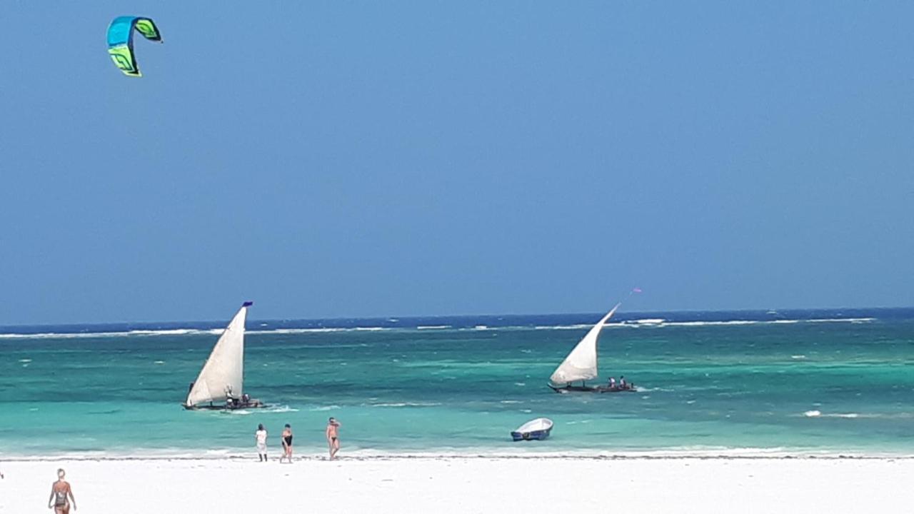 The Pool House & The Colobus House, Bella Seaview, Diani Beach, Kenya Екстериор снимка