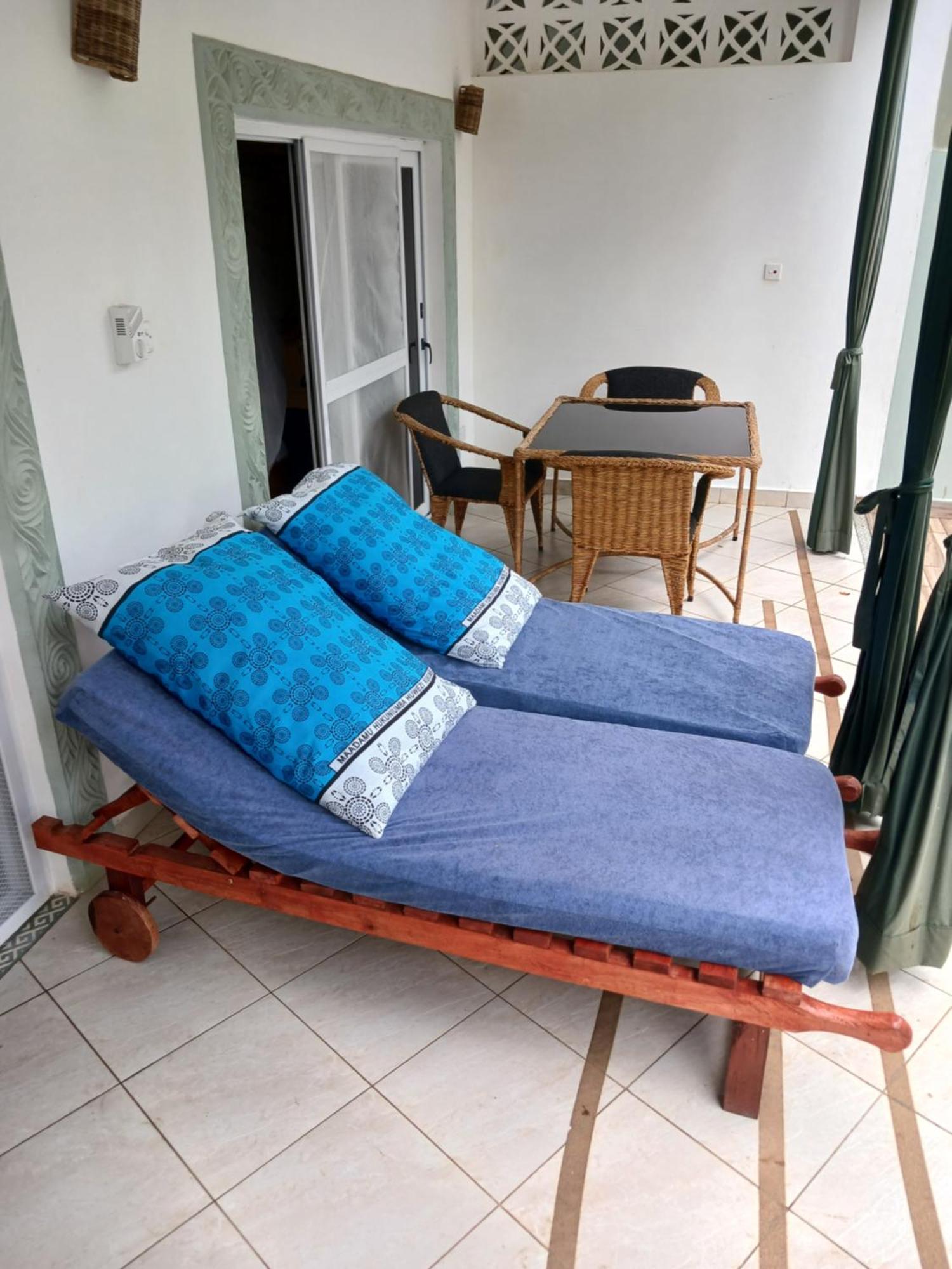 The Pool House & The Colobus House, Bella Seaview, Diani Beach, Kenya Екстериор снимка