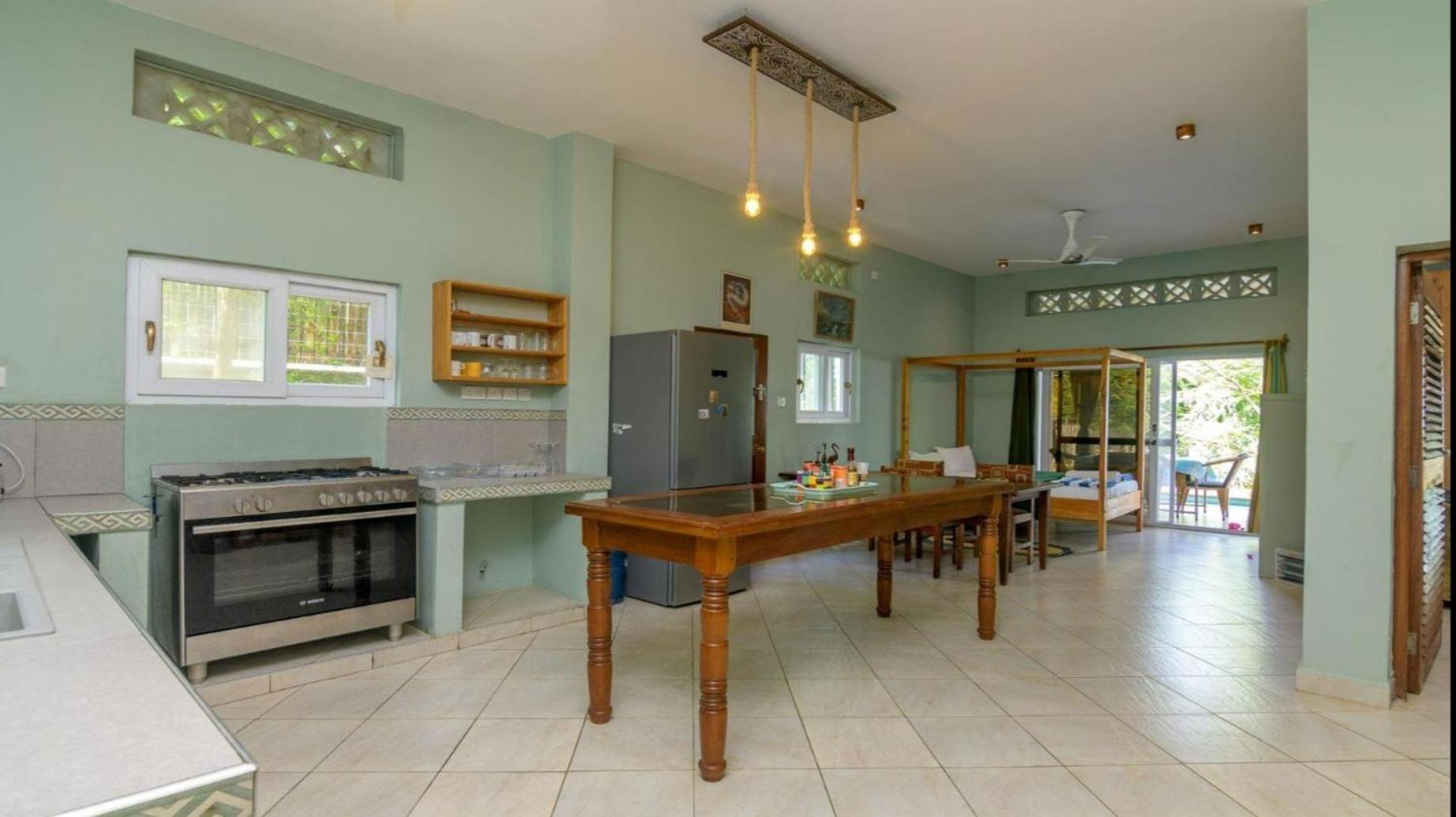 The Pool House & The Colobus House, Bella Seaview, Diani Beach, Kenya Екстериор снимка